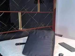 Sex Chat with hannythompson - Camsoda