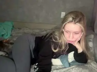 Nude Webcam with indiramormino - Camsoda