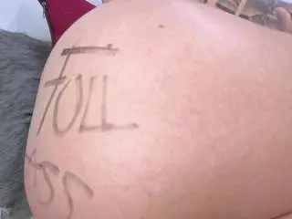 Live Sex Cam with julieta-messy - Camsoda