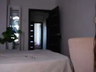 Nude Webcam with leila-ly - Camsoda