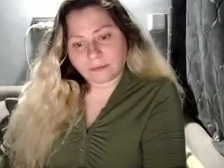 Live Porn with candycream17 - Camsoda