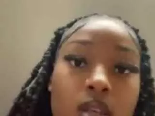 Porn chat with iamluckystarr from camsoda on pornchatting.com