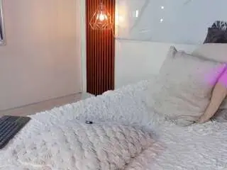 Adult Video Chat with emilyrouker - Camsoda