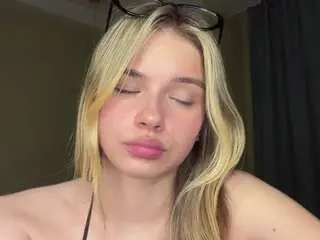 Private Sex Chat with katerinepulkkinen - Camsoda