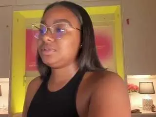 Adult Webcams with tamarazaki - Camsoda