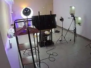 Sex Cam with voyeurcam-jb-room-1 - Camsoda
