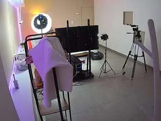 Private Sex Chat with voyeurcam-jb-room-1 - Camsoda