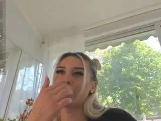 Free Live Porn with ella-vee - Camsoda