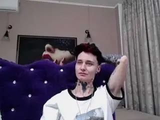 Live Porn with kennyandsellena - Camsoda