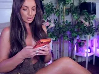 Nude Webcam with annabellastar - Camsoda