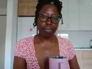 Live Sex with yourmadamindigo - Camsoda