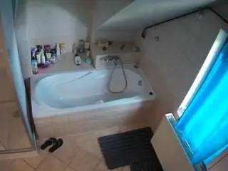 Best live sex cam show with voyeurcam-julmodels-bath-2nd-1 - Camsoda