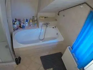 Adult Webcam with voyeurcam-julmodels-bath-2nd-1 - Camsoda