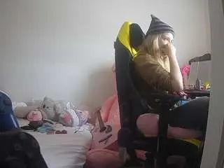 Adult Webcams with voyeurcam-sexy-little-ana-01 - Camsoda