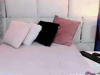 Sex Cam with baddinner - Camsoda