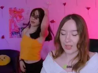 Live Sex Cam with sweetie-chloe - Camsoda