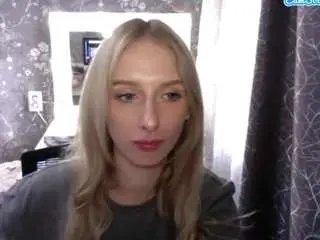 Nude Webcam with karinsalido - Camsoda