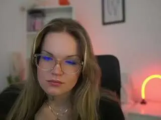 Live Porn with ninaviety - Camsoda