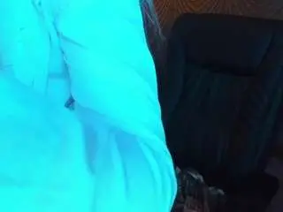 Adult Video Chat with annasnow99 - Camsoda