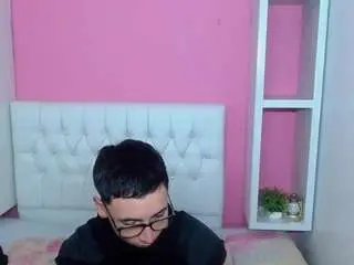 Adult Webcam with xcoupleplayxx - Camsoda