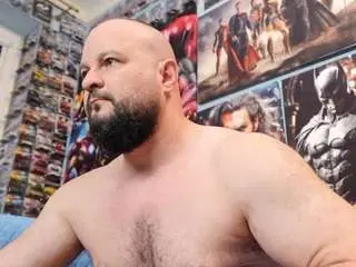 Private Sex Chat with hugearms - Camsoda