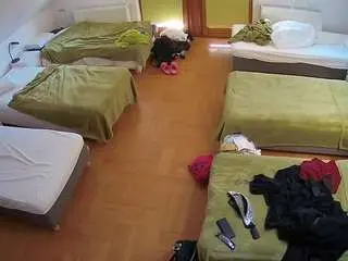 Live Sex with voyeurcam-julmodels-bed-6 - Camsoda