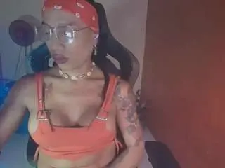 Live Sex Cam with laurensgoddes - Camsoda