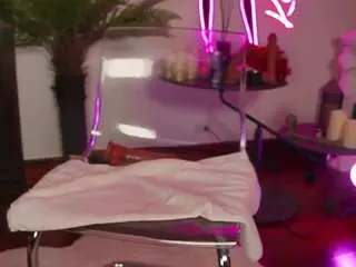 Best live sex cam show with katyerave - Camsoda
