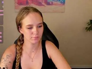 Sex Cam with casey-sweeet - Camsoda