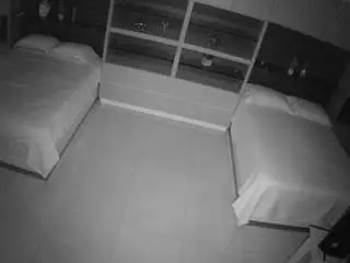Nude Webcam with voyeurcam-casa-salsa-versus-room - Camsoda