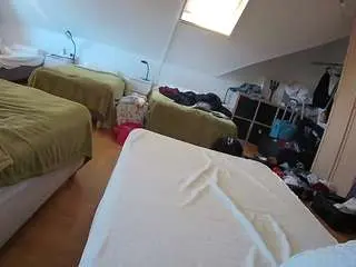 Private Sex Chat with voyeurcam-julmodels-bed-1 - Camsoda