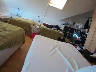 Adult Webcams with voyeurcam-julmodels-bed-1 - Camsoda