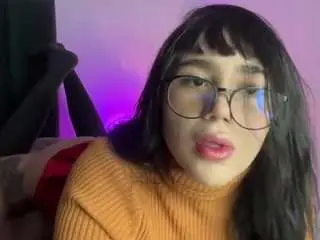 Adult Video Chat with annie-snow - Camsoda