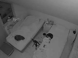 Live Sex with voyeurcam-julmodels-bed-7 - Camsoda