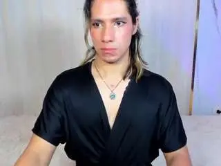 Watch Live Sex Cams with tylerbloom - Camsoda