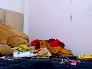 Sex Chat with sabrinaturneer - Camsoda