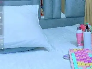 Free Porn Cam with veronicaroose - Camsoda