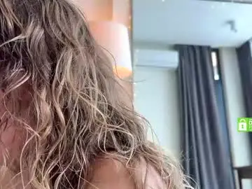 Live Sex Cam with yes_mommy_zlata - Chaturbate