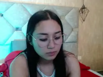 Nude Webcam with adaira31 - Chaturbate