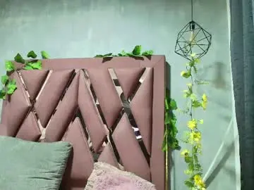 Live Sex with viollettaa_ - Chaturbate