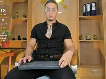 Nude Webcam with joshmiller___ - Chaturbate