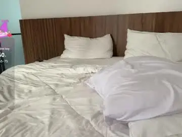 Live Porn with babymilie - Chaturbate