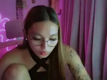 Nude Webcam with asianhottiesttamira - Chaturbate