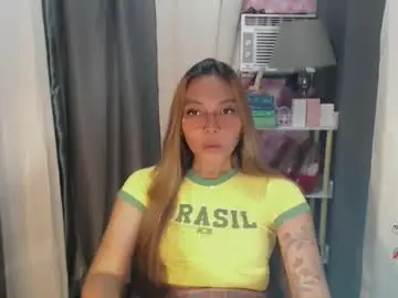 Watch Live Sex Cams with asianhottiesttamira - Chaturbate