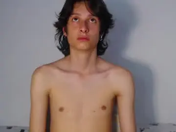 Nude Webcam with cirosky_elchicopolla - Chaturbate