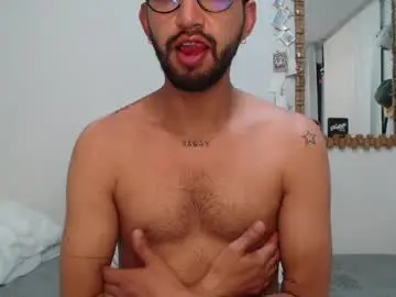 Sex Cam with adrian_falcon - Chaturbate