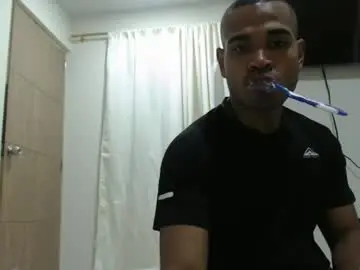 Nude Webcam with larenz_tate - Chaturbate