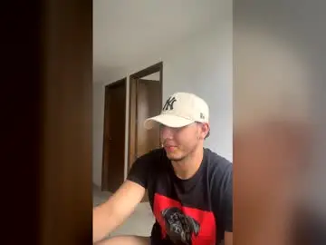 Adult Video Chat with max_valiant1 - Chaturbate