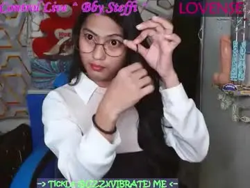 Live Porn with queensteffi - Chaturbate