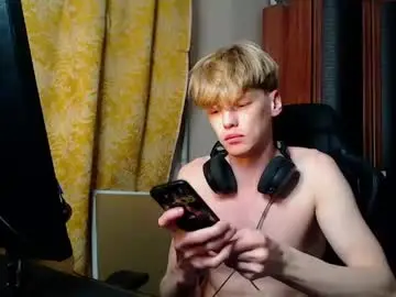 Adult Video Chat with shyredstar - Chaturbate